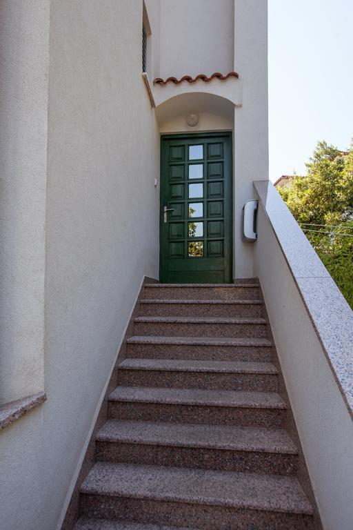 Apartments Delfin Krk Town Luaran gambar